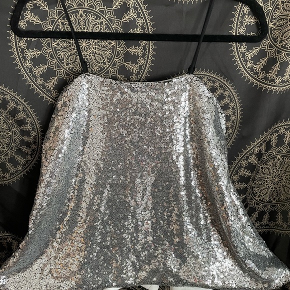 Silver Sequined Flowing Tank- Size M - Picture 2 of 3
